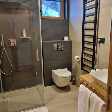 Lucky Jasna Luxury