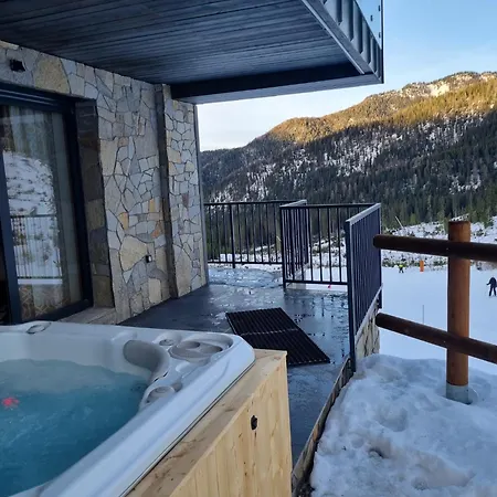 Lucky Jasna Luxury